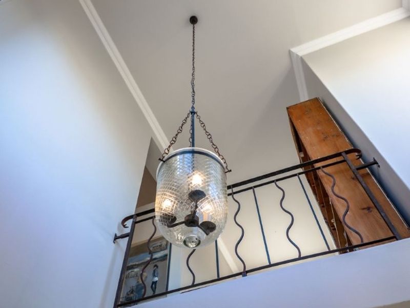 Exclusive Coastal Retreat in Tollas Oord – Space, Style & Potential - Photo 7