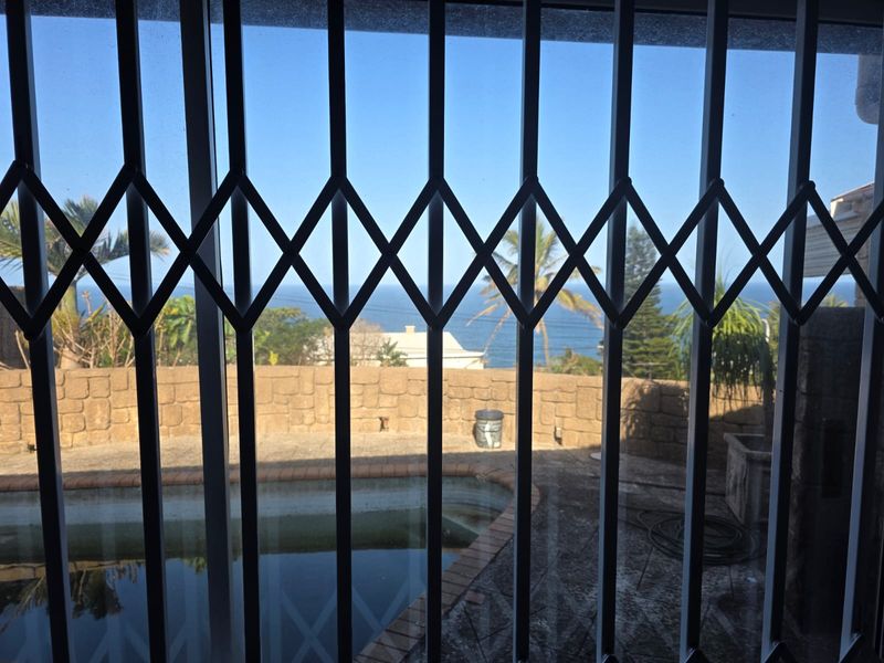 Sea Side Living Topped With Coastal Charm Awaits - Photo 3