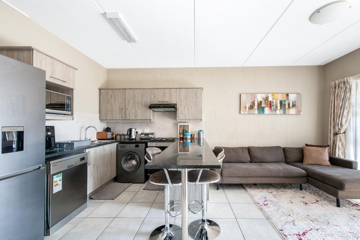 Beautifully Kept 2 Bedroom Apartment in Grange Park, Barbecue Downs. - Photo 5