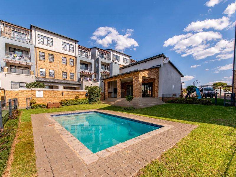 Beautifully Kept 2 Bedroom Apartment in Grange Park, Barbecue Downs. - Photo 1