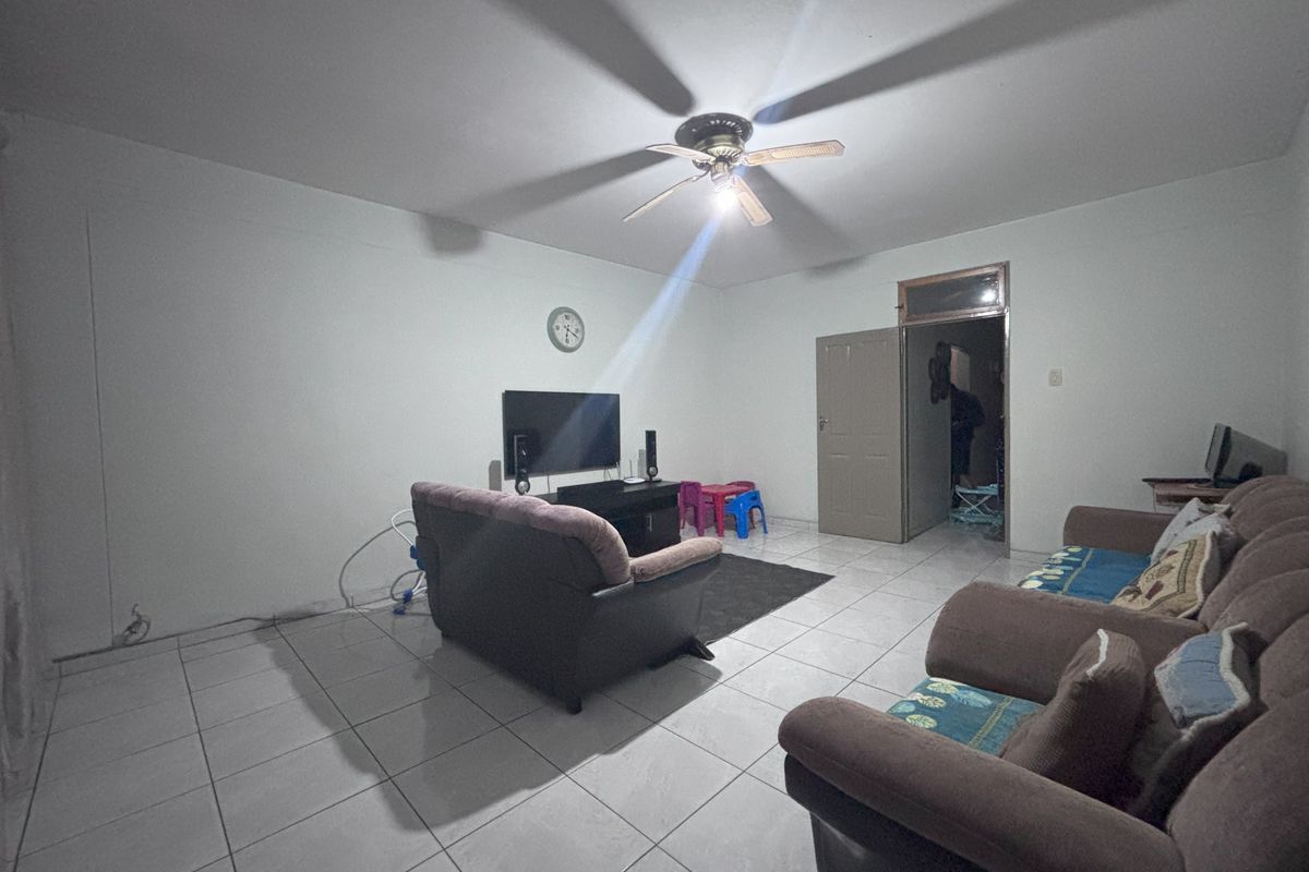 Charming 2.5 bedroom apartment, and more to see - Photo 3