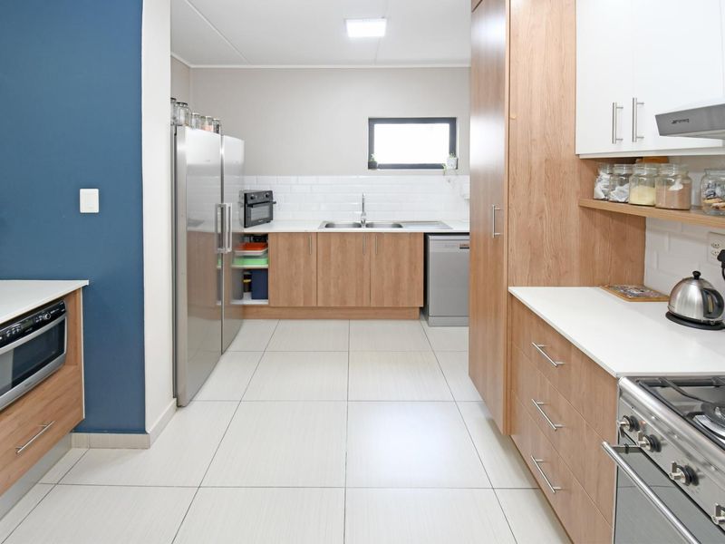 Exceptional Value in Prime Location – 2 Bedroom Apartment with Backup Power in Jacana Estate - Photo 9