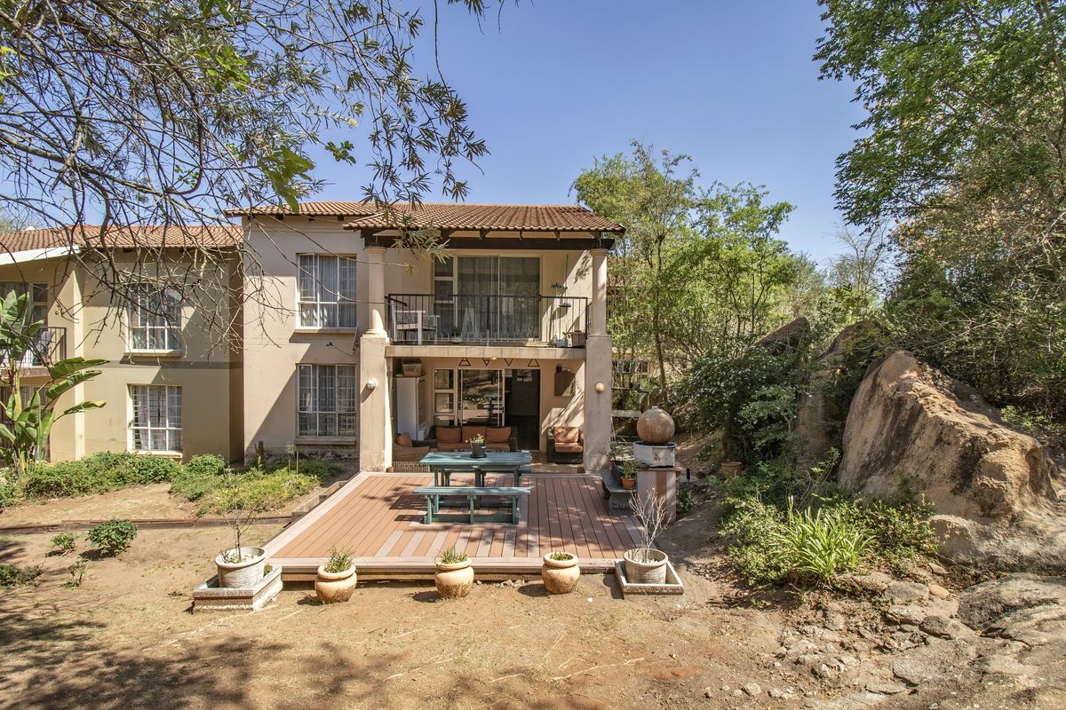 A NEAT & APPEALING APARTMENT IDEAL FOR FIRST TIME HOME BUYERS! - Photo 2