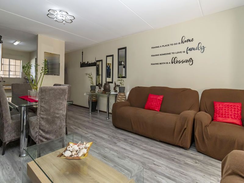 A NEAT & APPEALING APARTMENT IDEAL FOR FIRST TIME HOME BUYERS! - Photo 7