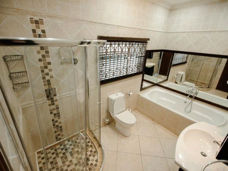 SOLE MANDATE - Spacious, Eco-Friendly & Money-Saving Family Home! - Photo 2