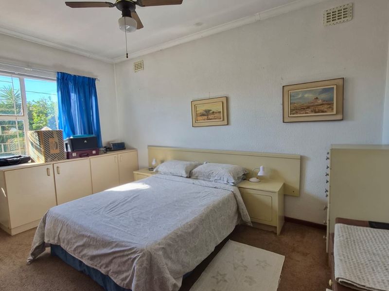 Charming Family Home with Pool, Dover Stove & Endless Potential in Windsor Park - Photo 7