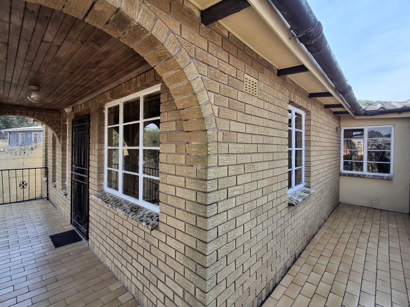 3 Bedroom House for Sale - Photo 2