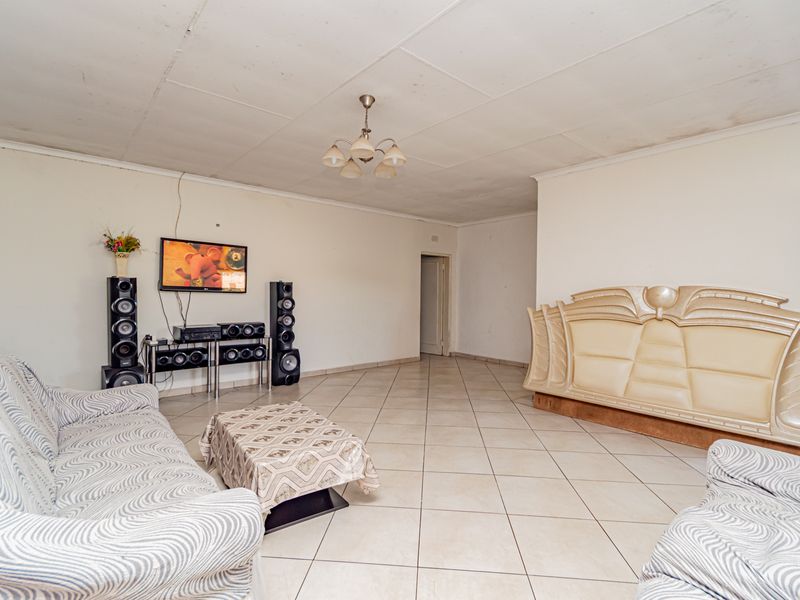 Country charm meets modern convenience - Photo 3