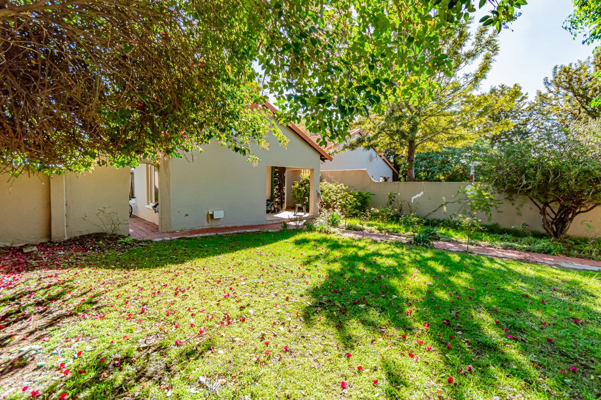 Country charm meets modern convenience - Photo 2