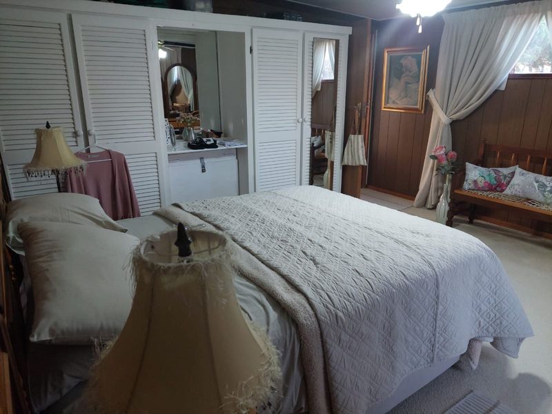 Spacious family home on a corner stand in Christmas Rock Share Block - Photo 8