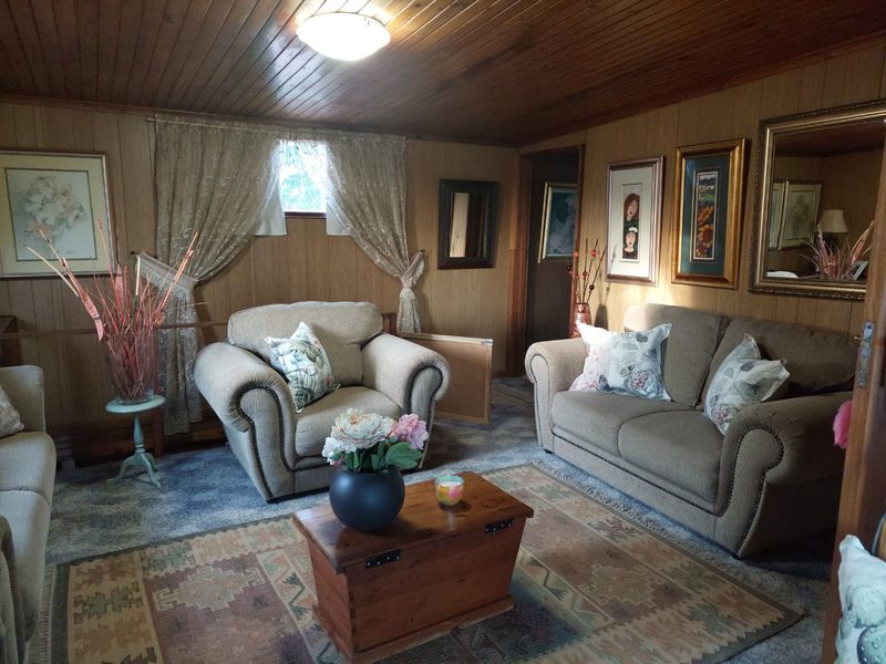 Spacious family home on a corner stand in Christmas Rock Share Block - Photo 6