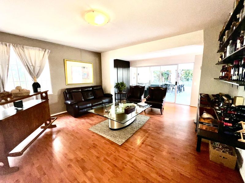 Space and more space for the entertainer or extended family. - Photo 6