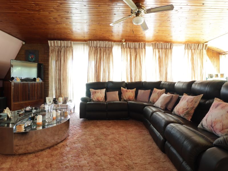 The Ultimate Family Compound: 2 Hectares of Opportunity and Freedom - Photo 8