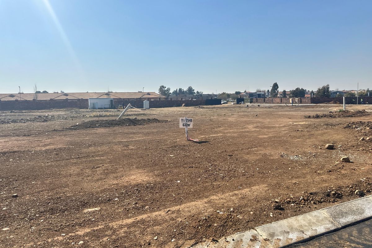 Build Your Dream Home in Exclusive Helderwyk Estate - Photo 5