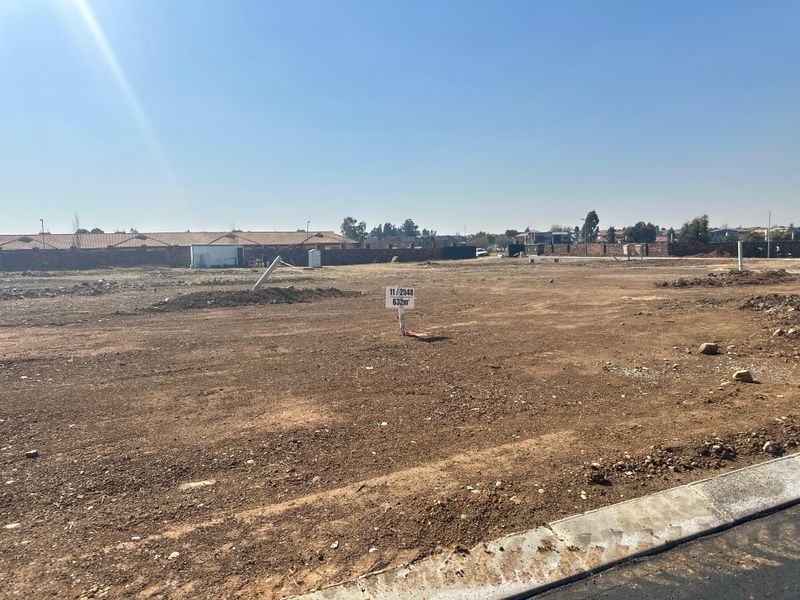 Build Your Dream Home in Exclusive Helderwyk Estate - Photo 5