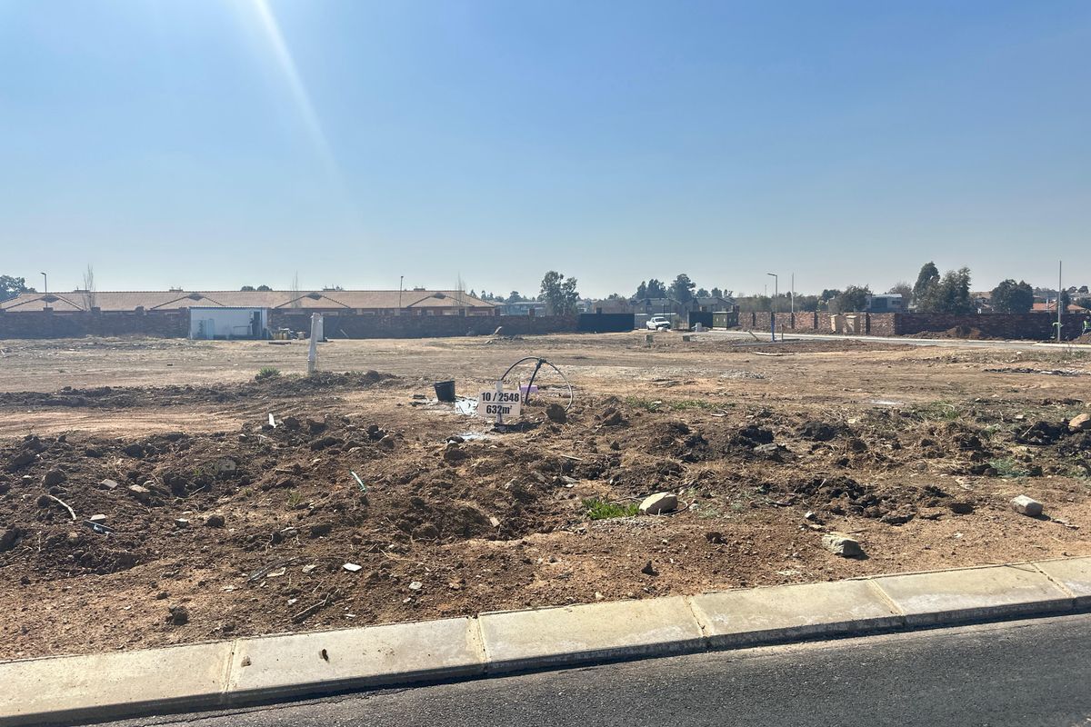 Build Your Dream Home in Exclusive Helderwyk Estate - Photo 2