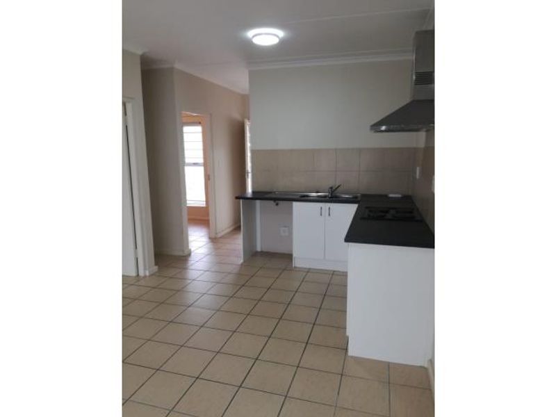 Ground Floor Apartment for rent in Viking Villas - Photo 8