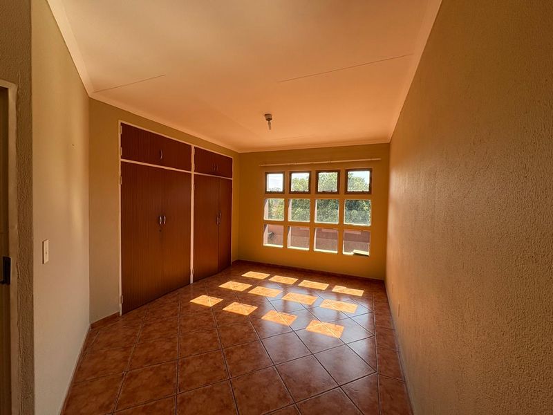 2-Bedroom apartment for sale - Photo 5