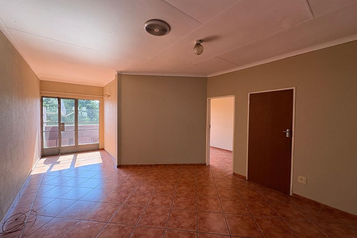 2-Bedroom apartment for sale - Photo 4