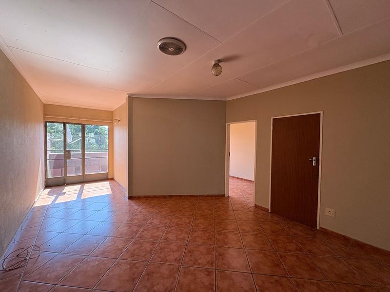 2-Bedroom apartment for sale - Photo 4