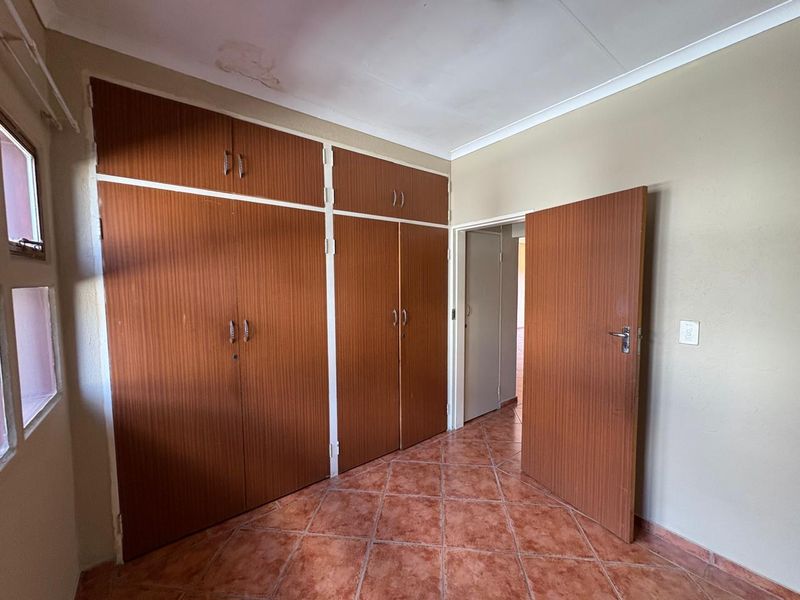 2-Bedroom apartment for sale - Photo 7