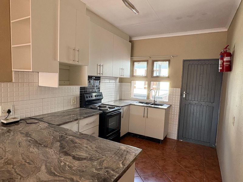 2-Bedroom apartment for sale - Photo 2