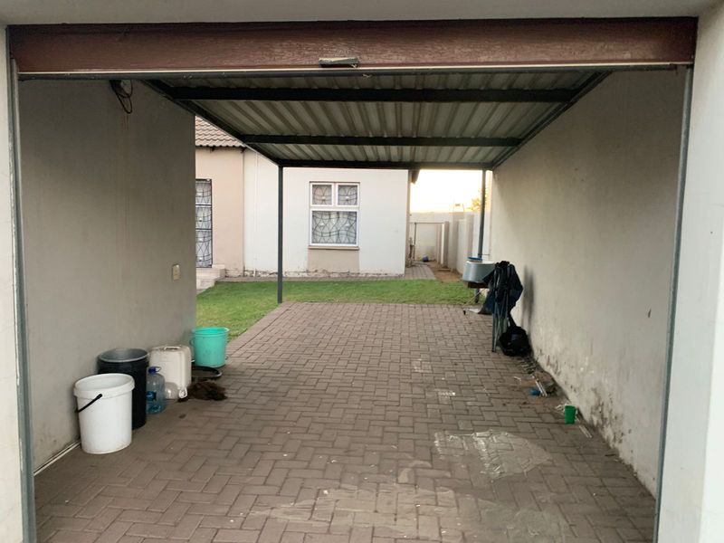 2 bedroom home for sale - Photo 8