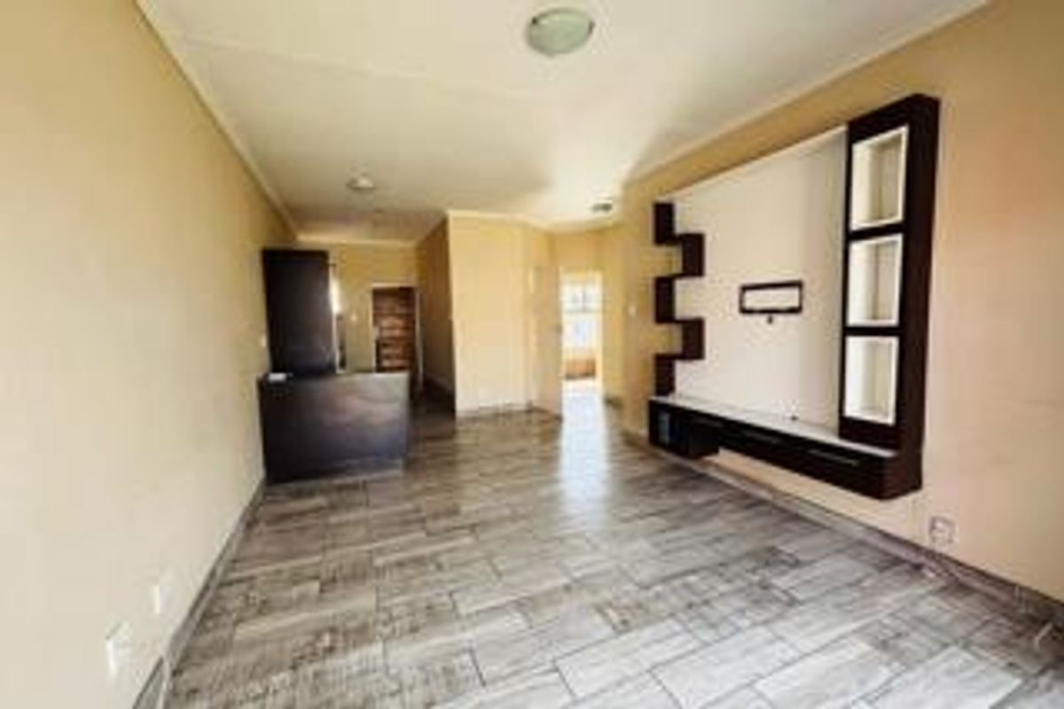 2 bedroom home for sale - Photo 4