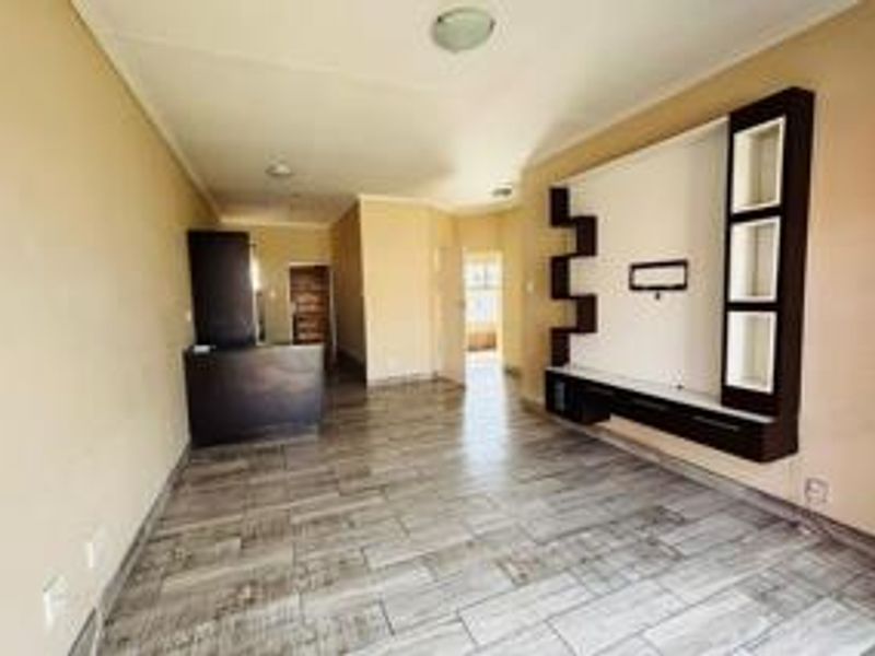 2 bedroom home for sale - Photo 4