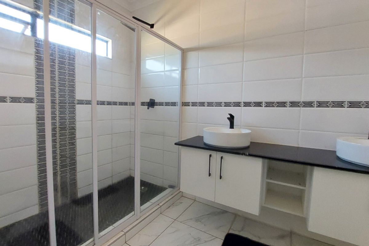 Full Title Tailor-Made Units - Photo 4