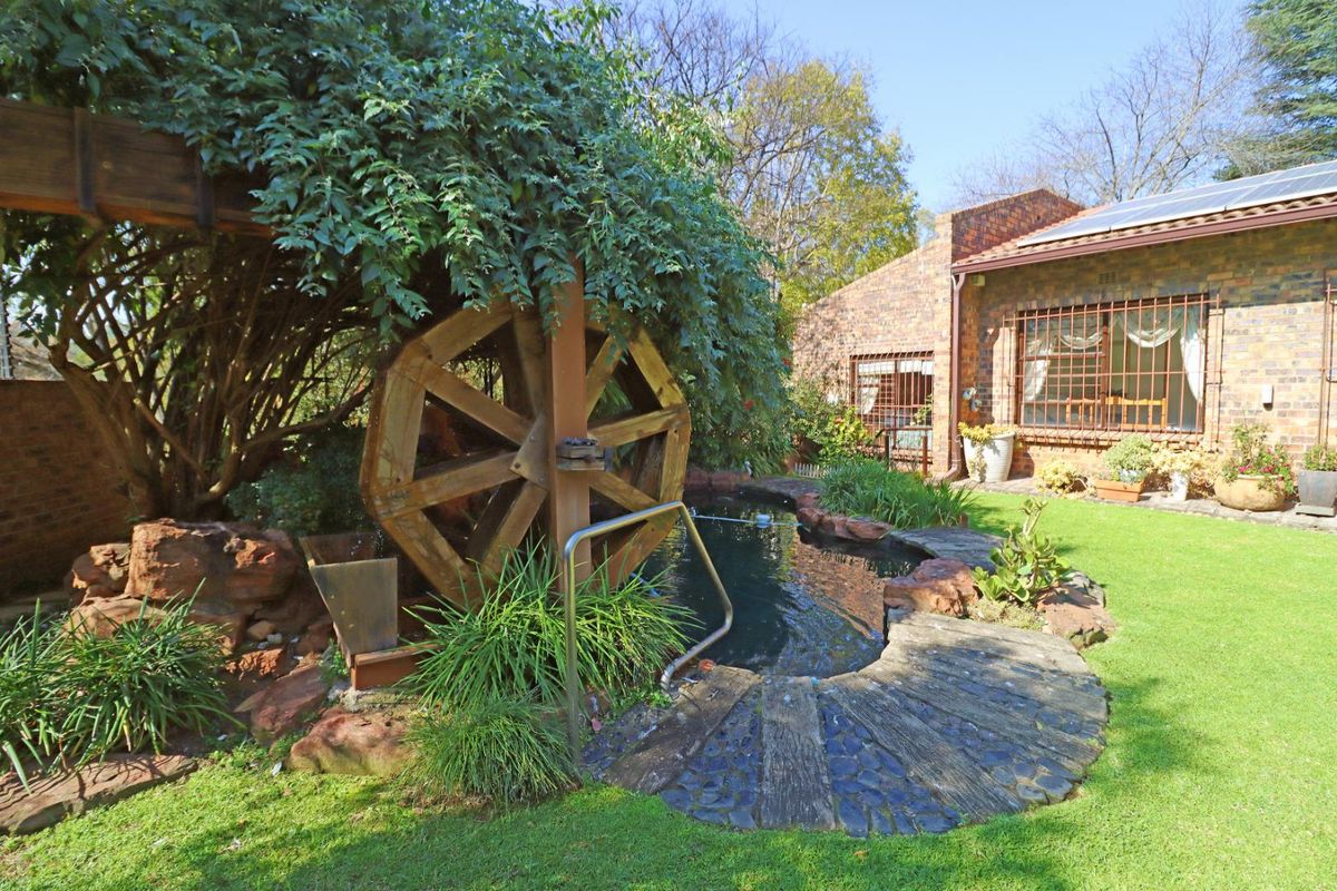 Exceptional Family Home with Every Modern Amenity - Photo 3