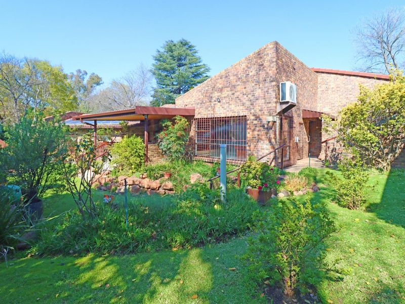 Exceptional Family Home with Every Modern Amenity - Photo 2