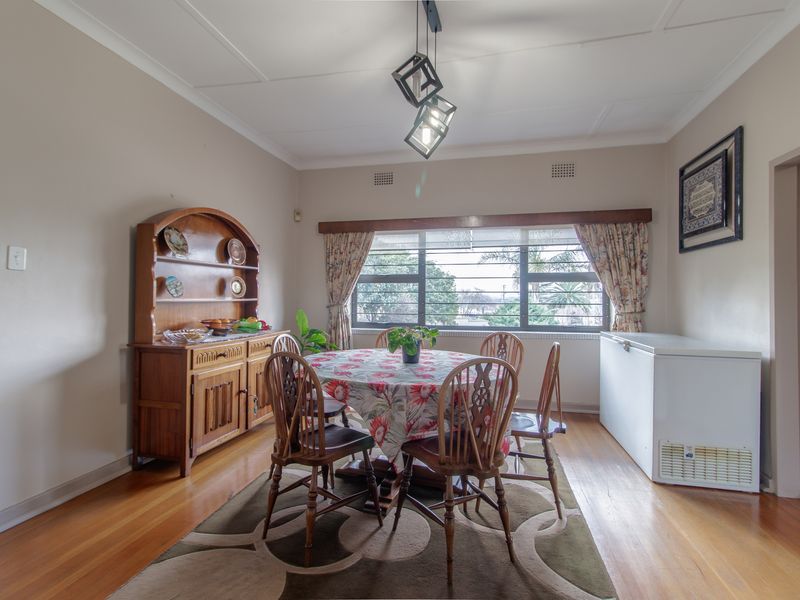 4 Bedroom home for sale in Cyrildene - Photo 8