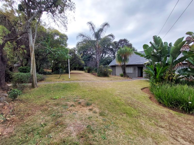 Adjacent stands with zoning approvals in place - Photo 2