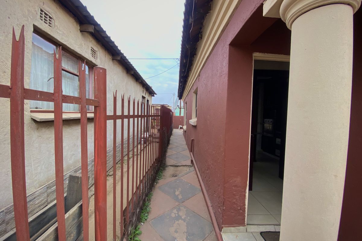 Modern Living, Made for You - Photo 3