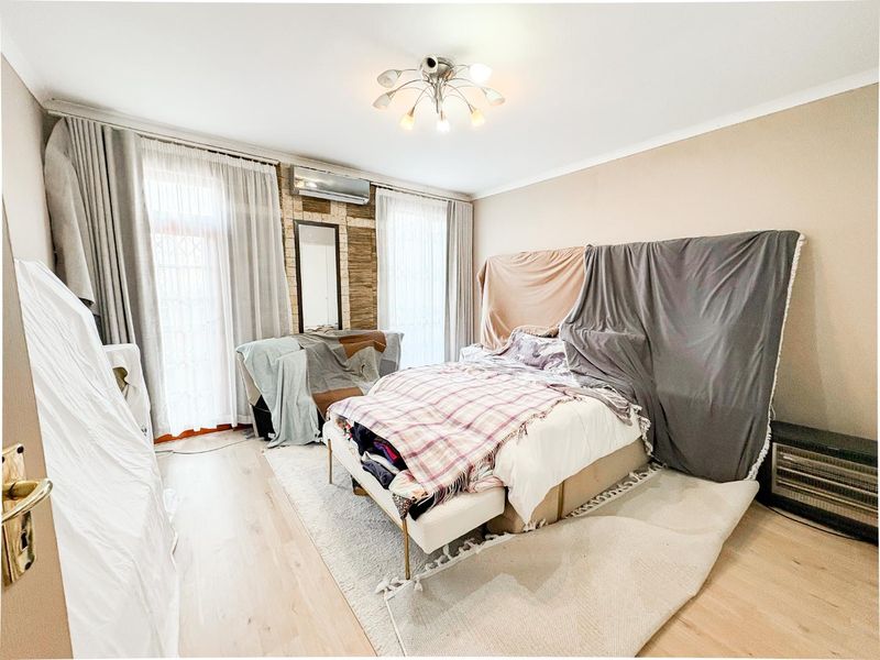 Spacious 2-Bedroom, 2-Bathroom Duplex with Private Garden and Park Access - Photo 8