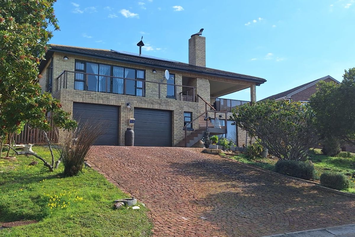 Stilbaai, Brick Home – Eco‐Smart & Family‐Friendly - Photo 2