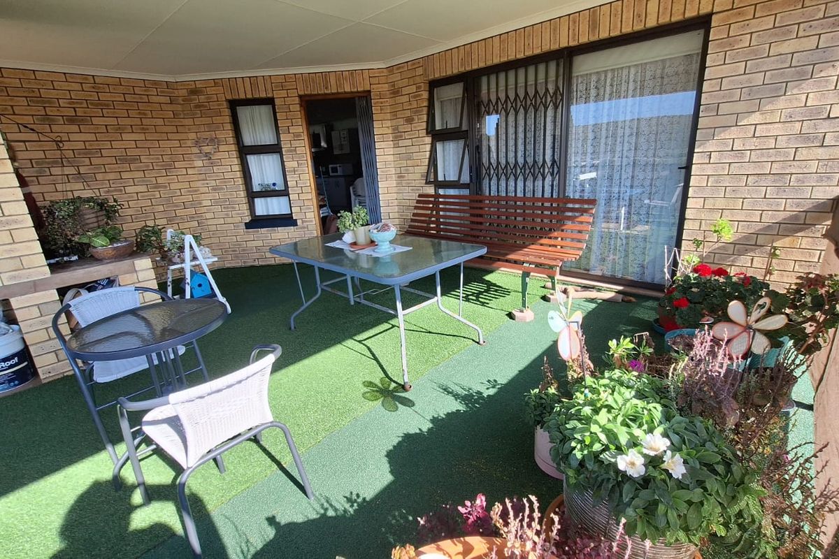 Stilbaai, Brick Home – Eco‐Smart & Family‐Friendly - Photo 5