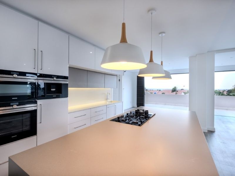 Townhouse in prime location with spectacular views! - Photo 3
