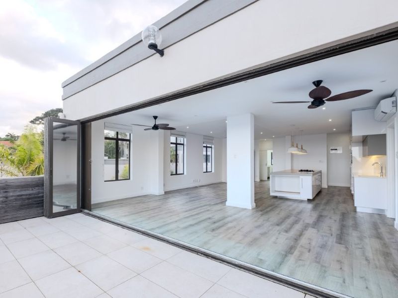 Townhouse in prime location with spectacular views! - Photo 6