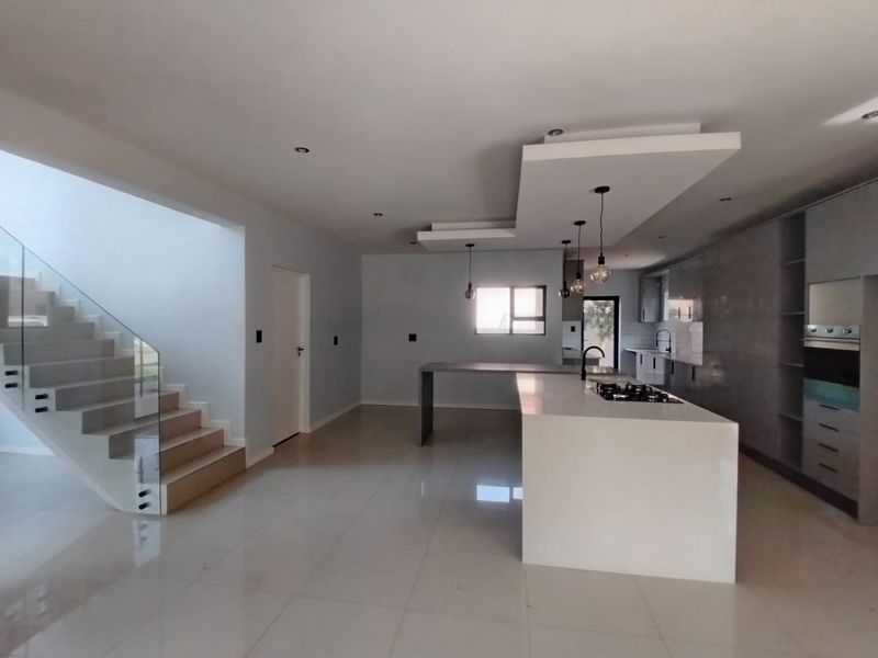 Hartbeespoort - Your Dream Retreat in Bougainvilla Estate! - Photo 9