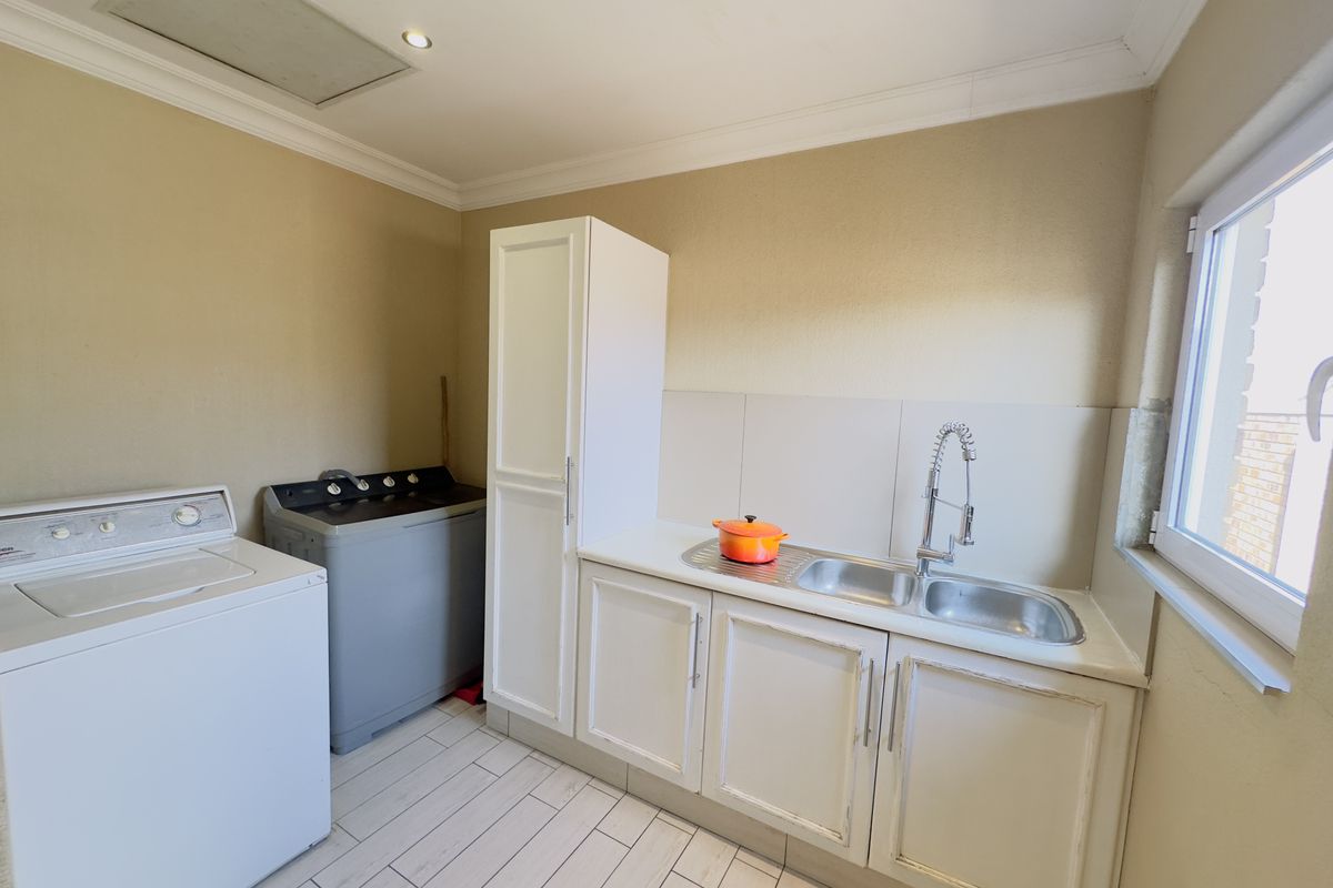 Sectional Title for Sale in Sharon Park - Photo 4