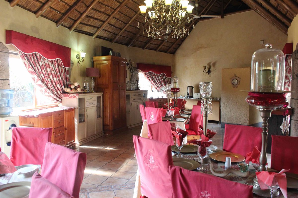 Exceptional 16-Bedroom Guesthouse for Sale in Aston Manor - Photo 5