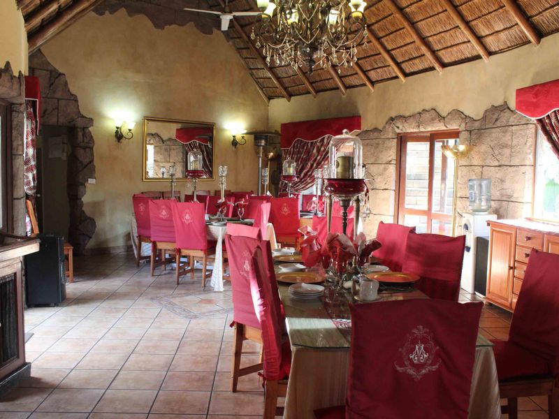 Exceptional 16-Bedroom Guesthouse for Sale in Aston Manor - Photo 4