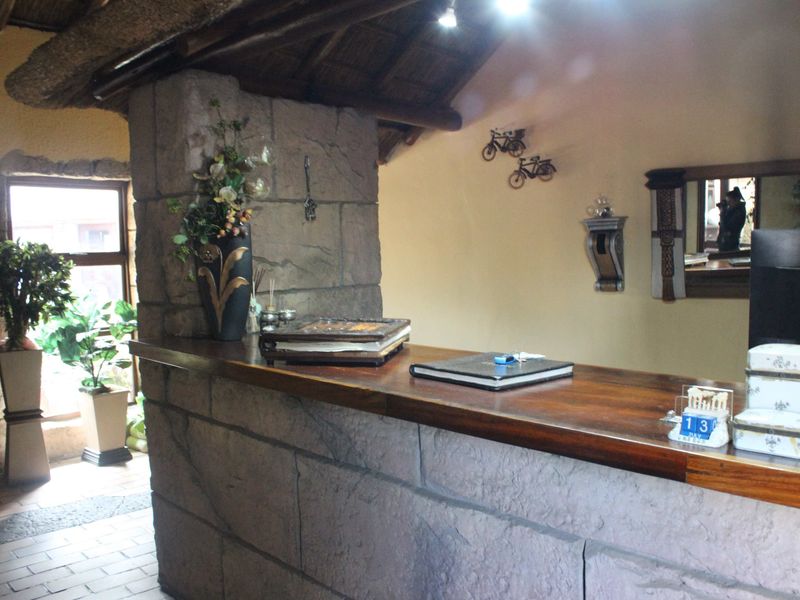 Exceptional 16-Bedroom Guesthouse for Sale in Aston Manor - Photo 6