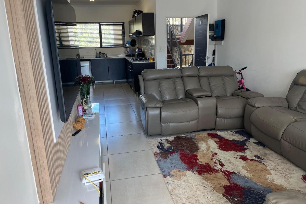 Call to Investors and New Home-owners for this Perfectly Priced Pickup! - Photo 4