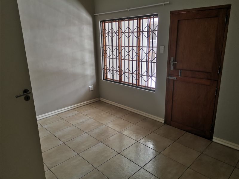 1-Bedroom Apartment - Photo 5