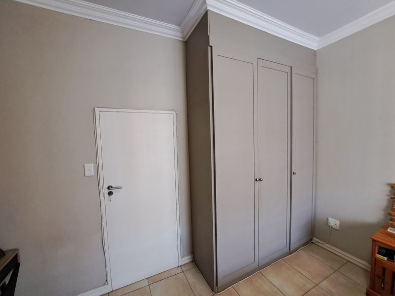 1-Bedroom Apartment - Photo 3