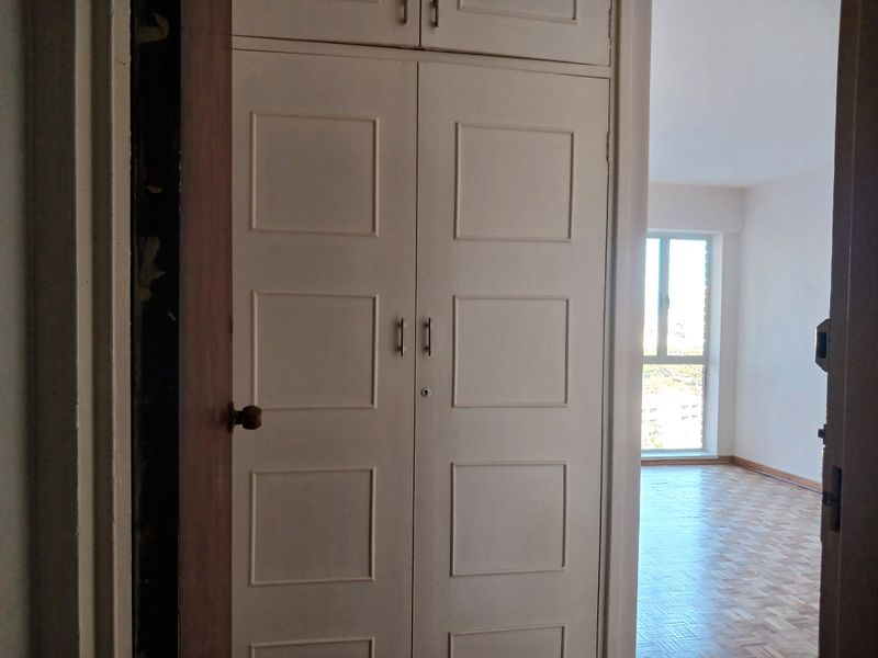 Immaculate 1 Bedroom Shareblock flat one block from Durban Promenade and Sun Coast Complex - Photo 9