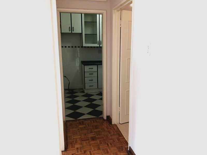 Immaculate 1 Bedroom Shareblock flat one block from Durban Promenade and Sun Coast Complex - Photo 10